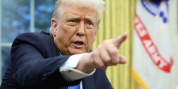 Γάζα: Οι απειλές του Τραμπ ενθαρρύνουν τον Νετανιάχου, λέει η Χαμάς