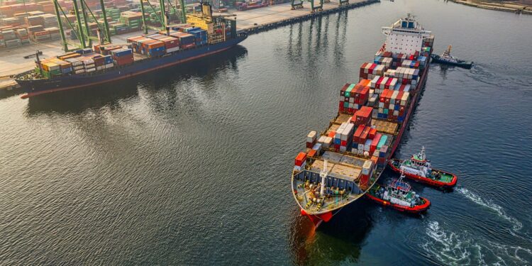 Εμπορικός πόλεμος: «Η ΕΕ έχει όλα τα μέσα για να το πάει πιο μακριά» λέει Γάλλος υπουργός