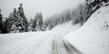 Καιρός – Τσατραφύλλιας: «Ουκρανικός χιονιάς για 90 ώρες θα ρίξει τη θερμοκρασία 20 βαθμούς»