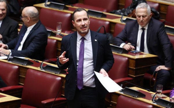 Η κυβέρνηση δεν έλαβε το μήνυμα των πολιτών, ούτε με περιστέρι δεν θα φτάσει στο Μαξίμου