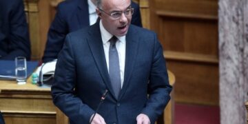 Η οδηγία για την ασφάλεια των σιδηροδρόμων υπάρχει από το 2016 και ο ΣΥΡΙΖΑ δεν έκανε τίποτα