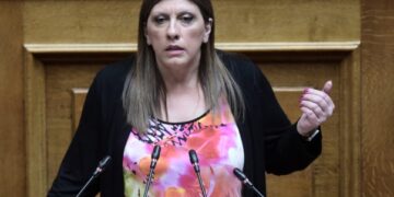 «Ζούμε τις τελευταίες ημέρες μιας σάπιας διακυβέρνησης»