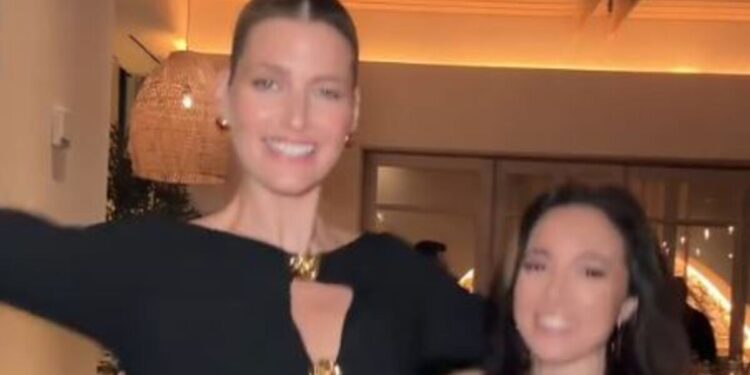 Καλομοίρα και Μαίρη Βυτινάρος ξεσήκωσαν την Ουάσινγκτον με τον χορό τους