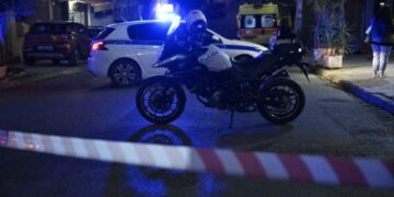 Έξι συλλήψεις έπειτα από επιχείρηση των «Αδιάφθορων» της ΕΛ.ΑΣ. για χρηματισμούς 