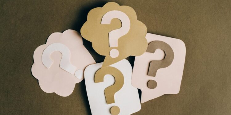 Τι σημαίνει η φράση «Αβρόχοις ποσί» και από πού προέρχεται