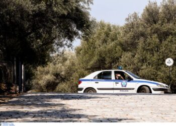 Απέδρασαν από τα κρατητήρια δύο άτομα που είχαν συλληφθεί για απόπειρα διάρρηξης ΑΤΜ