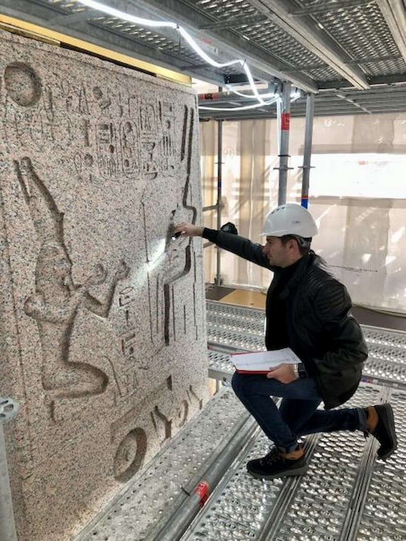 Ο αιγυπτιολόγος πάνω στη σκαλωσιά, το 2021. Φωτογραφία: Credit: J-G. Olette-Pelletier