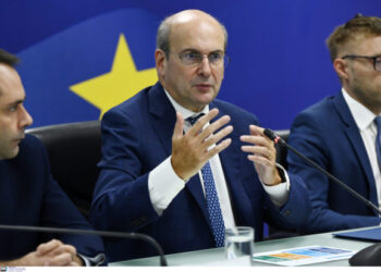 Η ανάπτυξη της οικονομίας, ο περιορισμός της φοροδιαφυγής και η Ψηφιακή Κάρτα Εργασίας «έφεραν» το κοινωνικό μέρισμα