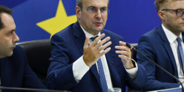 Η ανάπτυξη της οικονομίας, ο περιορισμός της φοροδιαφυγής και η Ψηφιακή Κάρτα Εργασίας «έφεραν» το κοινωνικό μέρισμα