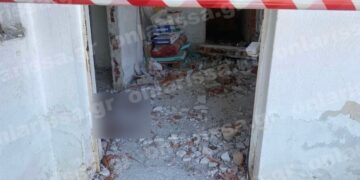 «Είχα φύγει για δέκα λεπτά» λέει ο πατέρας του 19χρονου πυροσβέστη που καταπλακώθηκε από τοίχο