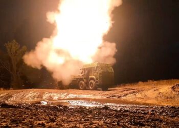 Πυραυλικά χτυπήματα σε Κίεβο και Χάρκοβο – Αναφορές για τραυματίες