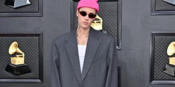 Τζάστιν Μπίμπερ: Πέθανε ο παππούς του