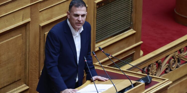Καταγγέλλει τη Ν.Δ. για παραβίαση του νόμου περί χρηματοδότησης κομμάτων