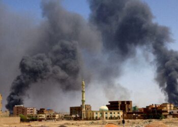 ΗΠΑ και Σαουδική Αραβία καλούν τις αντιμαχόμενες πλευρές στο Σουδάν να τερματιστεί ο πόλεμος