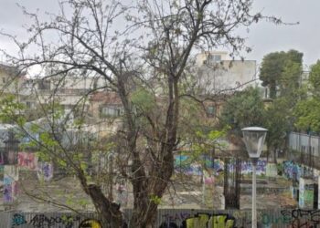 Άνοιξαν οι ουρανοί στην Αττική