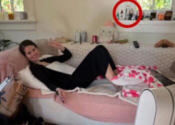 Σελένα Γκόμεζ: Το αντικείμενο που εντόπισαν οι θαυμαστές της σε φωτογραφία στο Instagram και τους ενθουσίασε