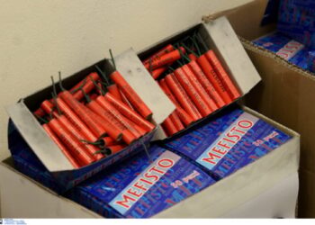 Συλλήψεις για κατοχή εκρηκτικών μηχανισμών και κροτίδων