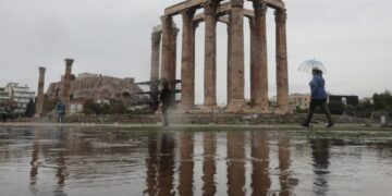 Καιρός: Η εβδομάδα των «Ψυχρών Λιμνών» και της απογευματινής αστάθειας