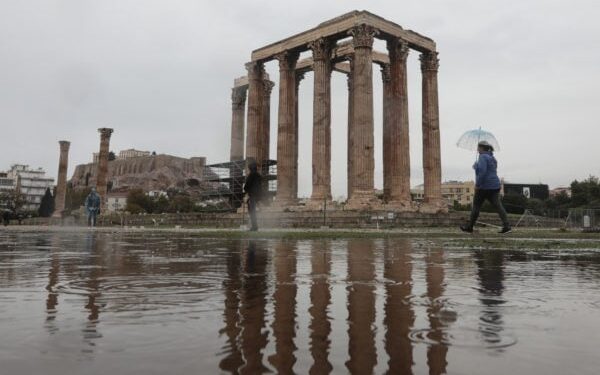 Καιρός: Η εβδομάδα των «Ψυχρών Λιμνών» και της απογευματινής αστάθειας