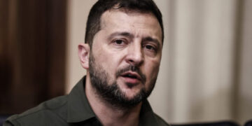 Ο Ζελένσκι κατηγορεί τη Ρωσία για «συστηματική» στρατολόγηση Κινέζων μαχητών