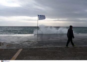 Καιρός: Τοπικές βροχές και μικρή άνοδο της θερμοκρασίας σήμερα