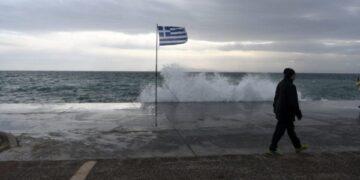 Καιρός: Τοπικές βροχές και μικρή άνοδο της θερμοκρασίας σήμερα