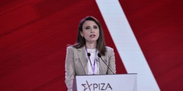 Διαφοροποιήθηκε η Νίνα Κασιμάτη στην άρση ασυλίας του Οζγκιούρ