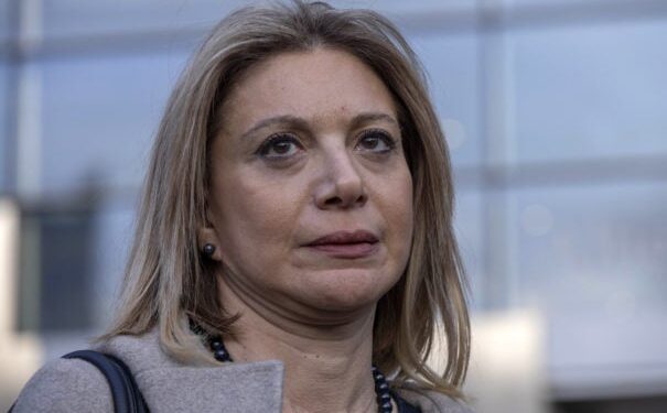 «Αναρωτιέμαι ποια είναι τα αληθινά σας κίνητρα»