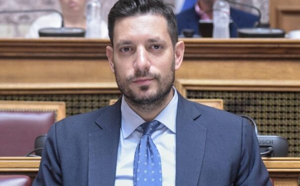 Τηλεφωνική επικοινωνία με τον οδηγό αστικού που έπεσε θύμα επίθεσης στη Θεσσαλονίκη