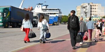 Βουλή: Ρύθμιση για την συγκράτηση των τιμών στα ακτοπλοϊκά εισιτήρια