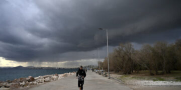 Καιρός: Συννεφιασμένο το σκηνικό σήμερα στο μεγαλύτερο μέρος της χώρας