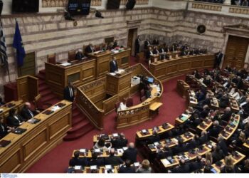 Αντιδράσεις από την αντιπολίτευση μετά το δημοσίευμα για την Ομάδα Αλήθειας