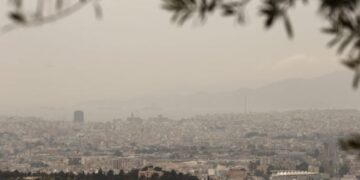 Καιρός: Το «εντυπωσιακό» φαινόμενο που αναμένεται τη Μεγάλη Πέμπτη – Οι περιοχές που θα επηρεαστούν