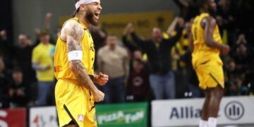 Ναντέρ 76-69: «Έλιωσε» τους Γάλλους κι έκανε το πρώτο βήμα για το Final Four του Basketball Champions League