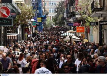 Τι ώρα κλείνουν μαγαζιά και σούπερ μάρκετ την Μεγάλη Τετάρτη