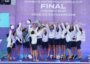 «Ήμασταν σίγουρες ότι η νίκη θα είναι δική μας» δηλώνουν τα «χρυσά» κορίτσια της εθνικής ομάδας που «βλέπουν»… Σιγκαπούρη