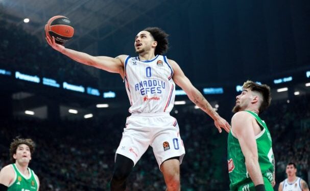 Αναντολού Εφές 76-79: «Break» στο ΟΑΚΑ με τιμωρό… Λάρκιν