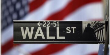 Ανοδικό κλείσιμο στη Wall χάρη στην τεχνολογική ώθηση