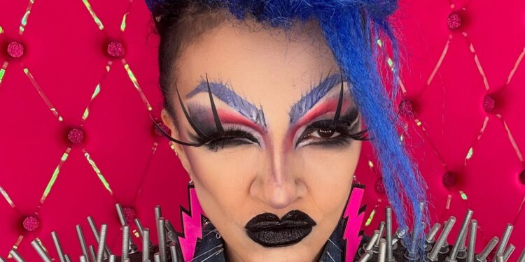 Πόζαρε a la drag queen και τρέλανε τους θαυμαστές της στο Instagram