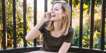 Οι άνθρωποι που δεν απαντούν ποτέ σε κλήσεις από άγνωστο αριθμό, συνήθως εμφανίζουν αυτές τις 7 συμπεριφορές