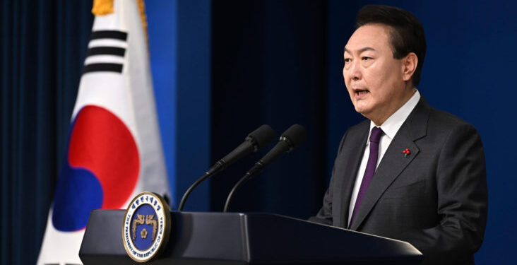 Έφοδος των εισαγγελικών αρχών στη βίλα του πρώην προέδρου Γιουν Σουκ Γεόλ