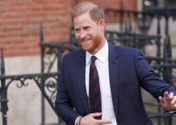 Συνάντησε τραυματίες του πολέμου στην Ουκρανία