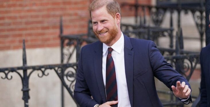 Συνάντησε τραυματίες του πολέμου στην Ουκρανία