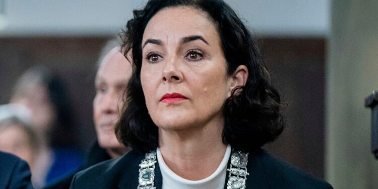 Η δήμαρχος του Άμστερνταμ ζήτησε συγγνώμη για το ρόλο της πόλης στο Ολοκαύτωμα