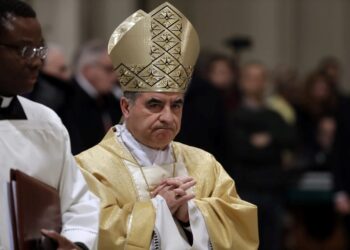 Κονκλάβιο: Ο καταδικασμένος Ιταλός καρδινάλιος δεν θα πάρει μέρος στη μυστική διαδικασία