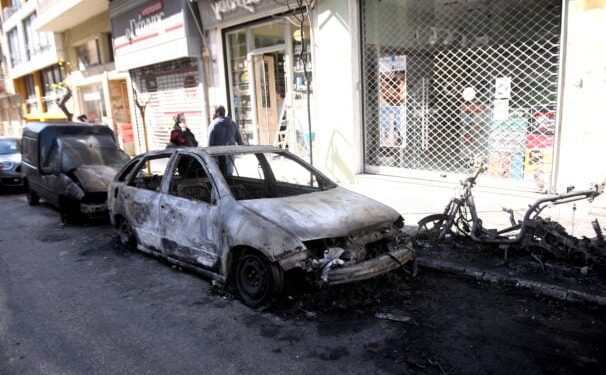 «Τα Εξάρχεια πληρώνουν τα προεκλογικά γραμμάτια του κ. Δούκα»