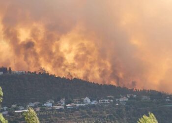 Ίσως χρειαστούν ενισχύσεις από την Ελλάδα και άλλες χώρες για τις πυρκαγιές στην Ιερουσαλήμ