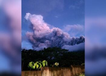 «Ξύπνησε» το ηφαίστειο Μπουλουσάν – Αύξησαν το επίπεδο συναγερμού οι Αρχές