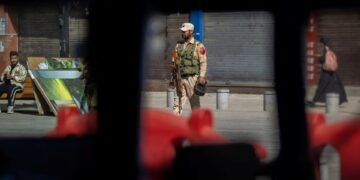 Ινδία: Κλείνει τον εναέριο χώρο της για τις πακιστανικές αερογραμμές