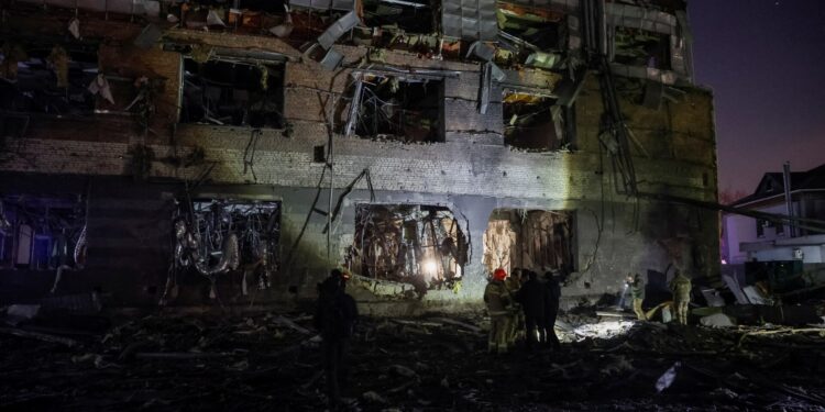 Ήχησαν οι σειρήνες για αεροπορικό πλήγμα